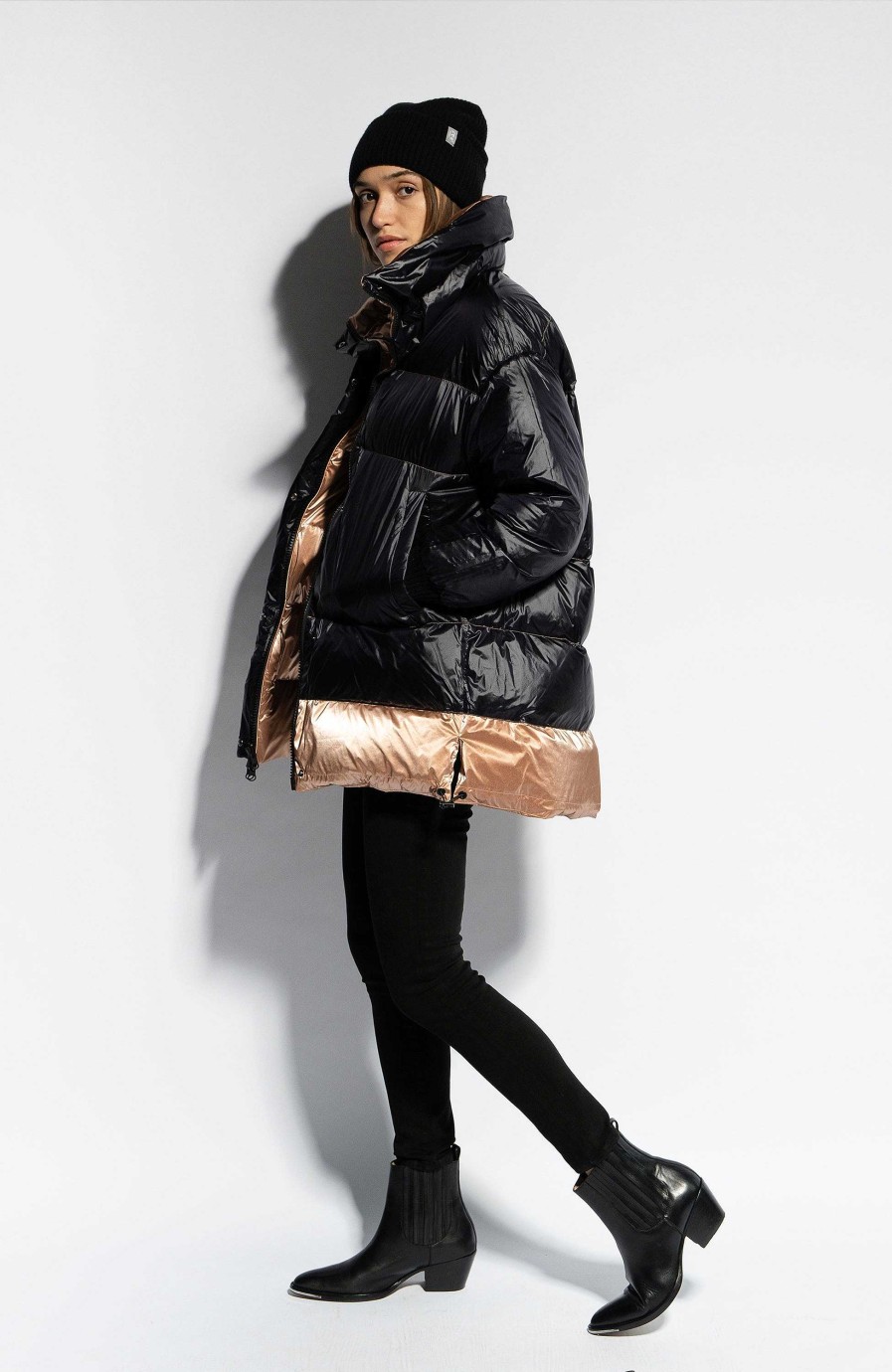 Women DUNO | Reversible Oversized Down Puffer Guya