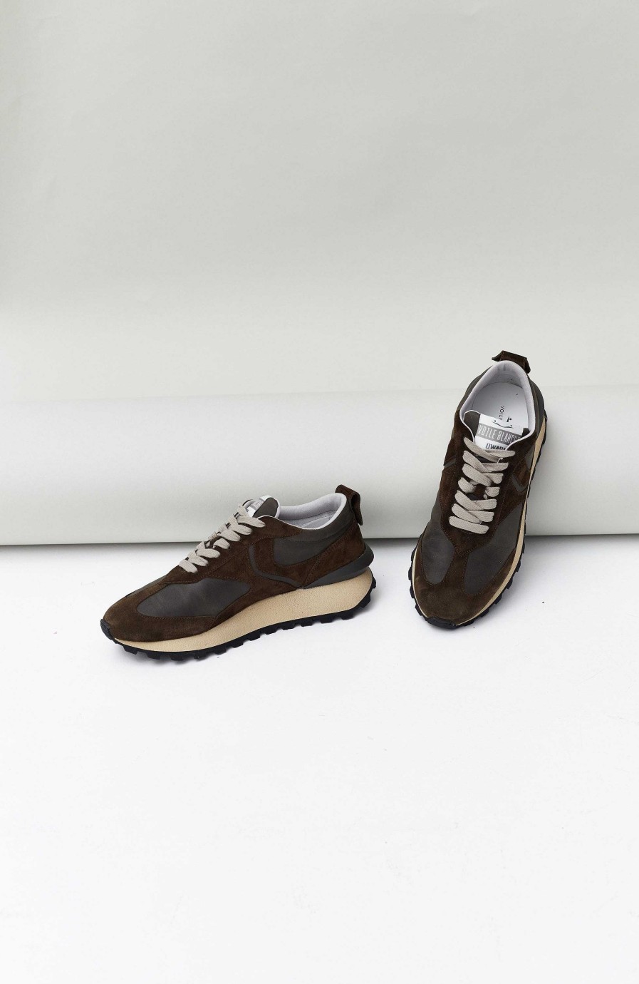 Men VOILE BLANCHE | Lace-Up Suede Sneakers Qwark